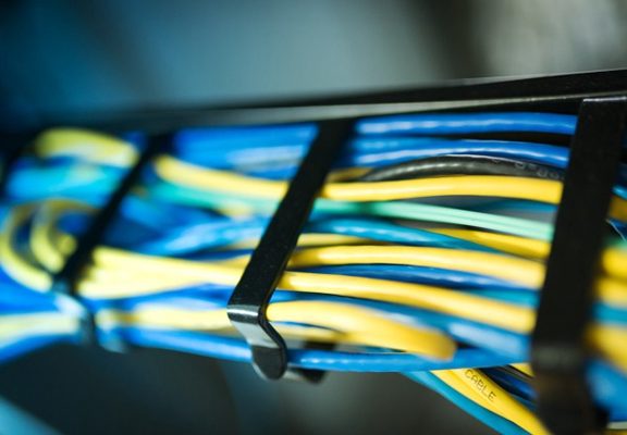 美国电信运营商CenturyLink宕机导致全球网络流量下降3.5%