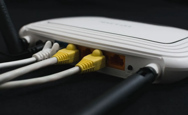 美国上调“宽带”定义:下行从 25Mbps 提高到 100Mbps,上行从 3Mbps 提高到 20Mbps 跟我国比怎么样