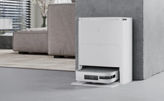 科沃斯扫地机器人被黑客入侵，追逐宠物并辱骂主人