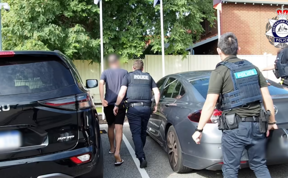 澳大利亚男子利用“邪恶双胞胎”Wi-Fi攻击窃取数据，获刑七年四个月