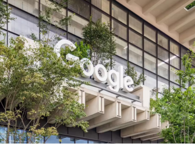 谷歌AI搜索再升级:站长们,你的流量正在被重新分配