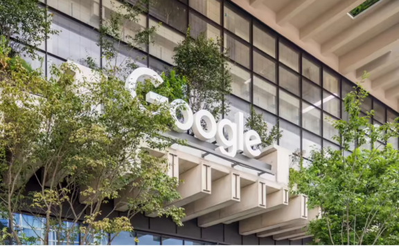 谷歌AI搜索再升级:站长们,你的流量正在被重新分配